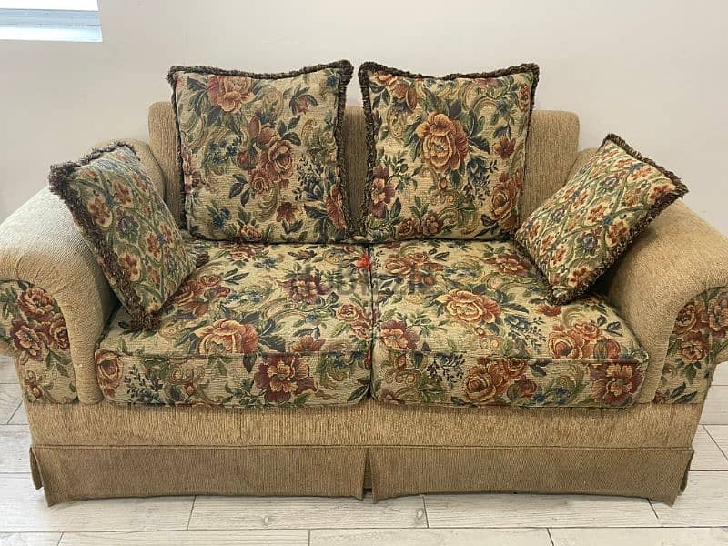 3+2+2 seater sofa set 0