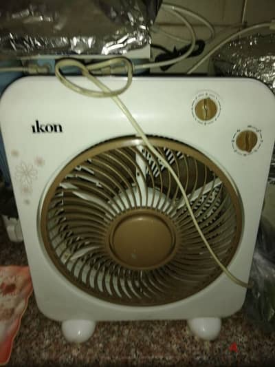 table fan for sale.