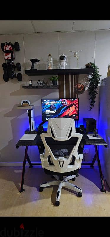 Gaming Table & Chair