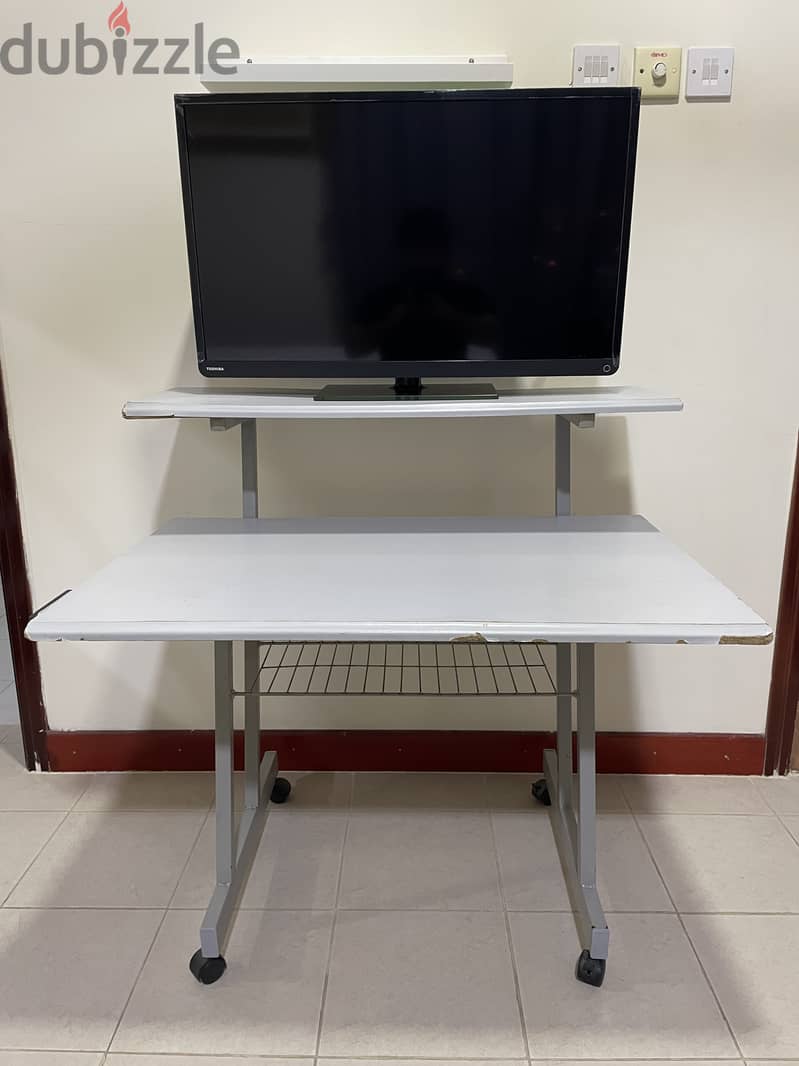 Computer Table 1