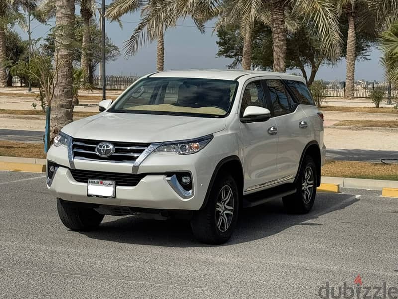 Toyota Fortuner 2020 WHITE 0