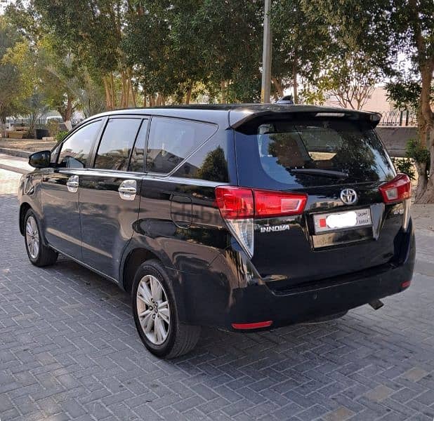 Toyota Innova 2016 2