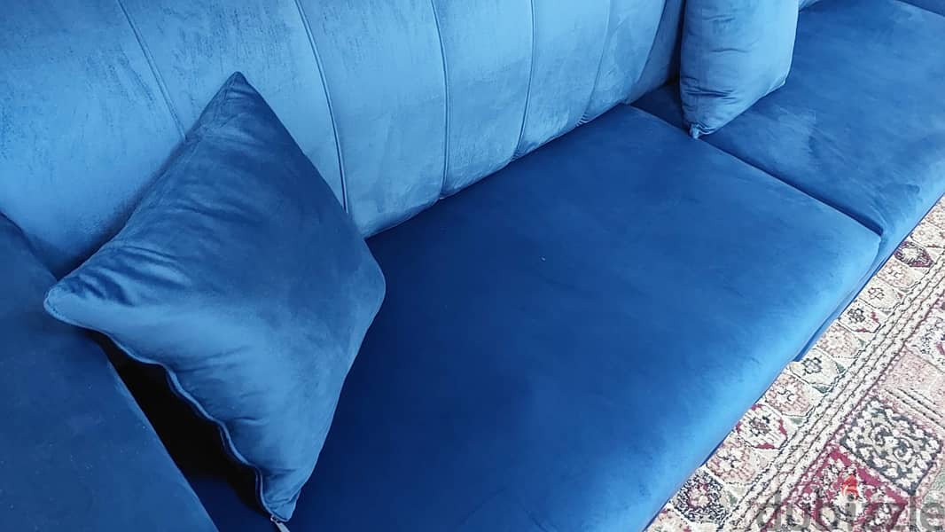 Urgent: Sofa (New) used only 1 week جلسة جديدة استخدام اسبوع واحد فقط 4