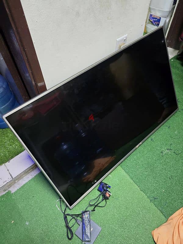 LG TV 1