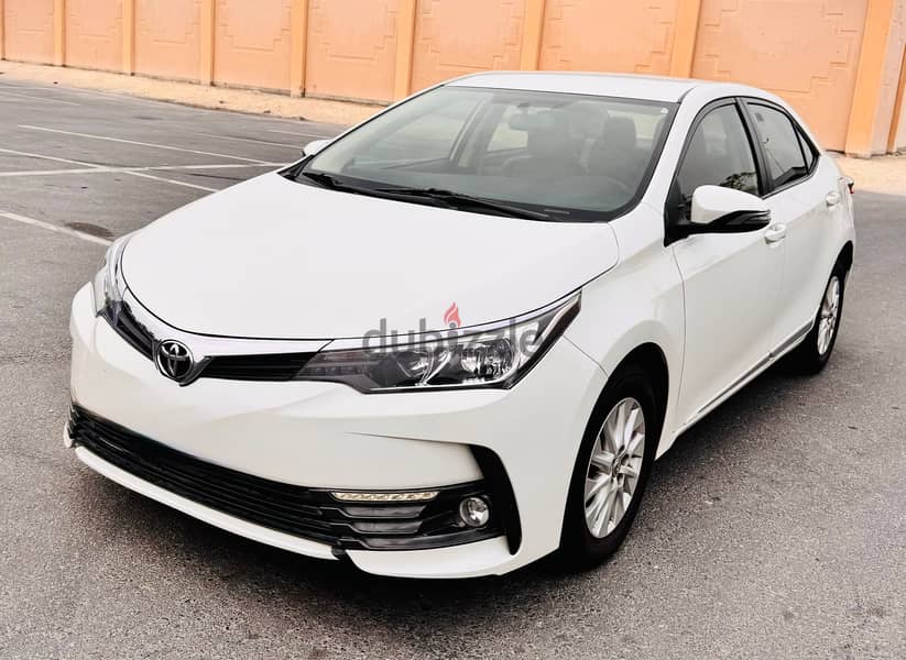 TOYOTA COROLLA XLI 2018 -2.0L-96,000km WHITE . . FOR SALE 1