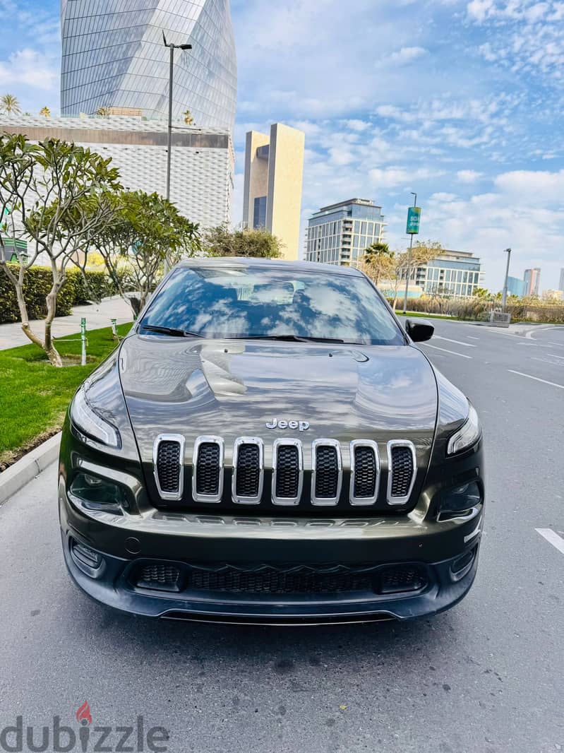 Jeep Cherokee Sport-2015 -2.4L V4 GREEN 106100KM . . FOR SALE 4