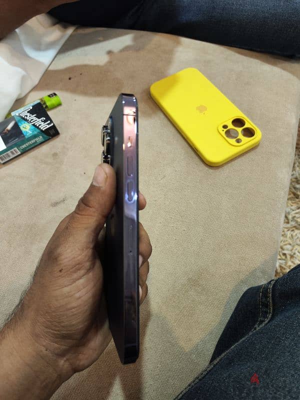 128 gb. battery 85 % only lcd changed clean mobile 2