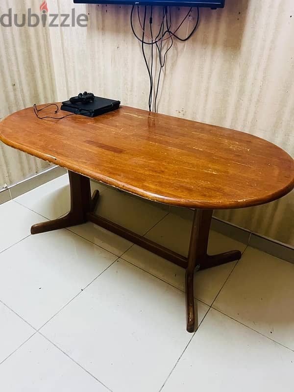 table with 3 chaire 15 bd, urjent sale 2