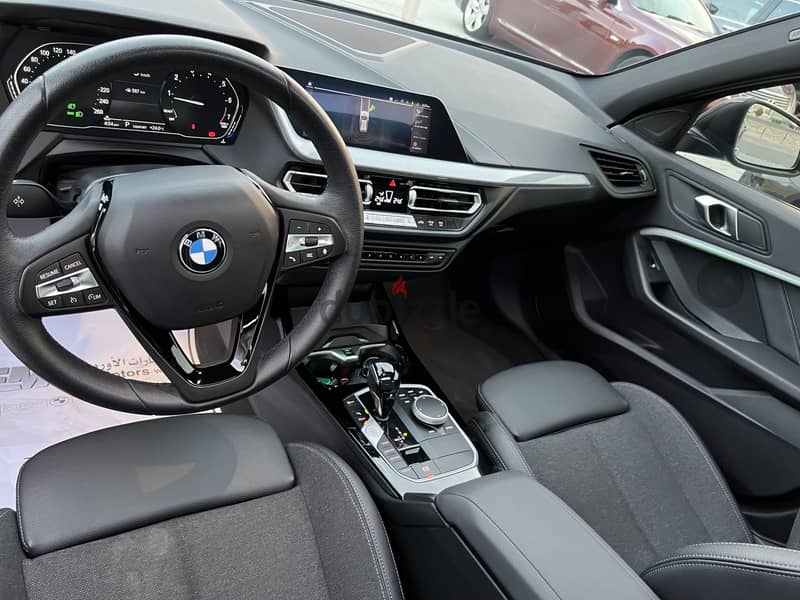 BMW 120i hatchback 2