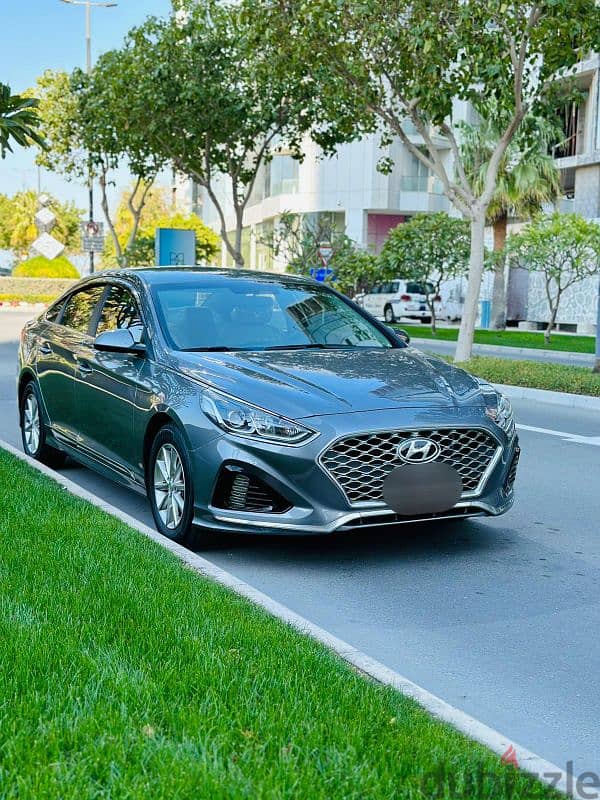 Hyundai Sonata SE 2018 model. Very well maintained car. good condition 3