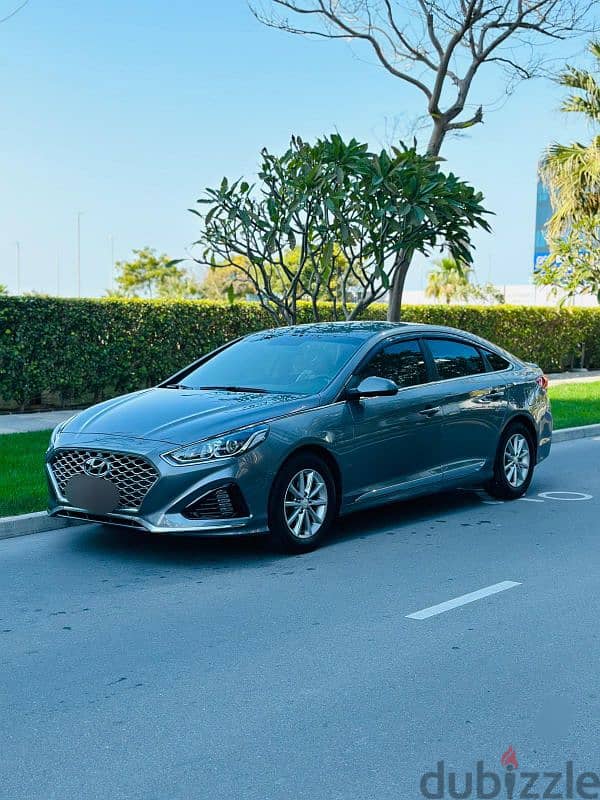 Hyundai Sonata SE 2018 model. Very well maintained car. good condition 4