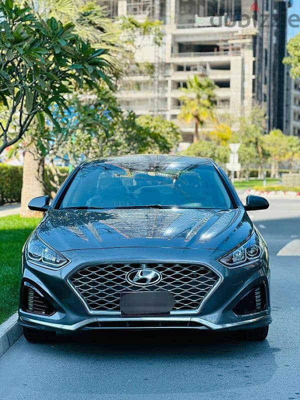 Hyundai Sonata SE 2018 model. Very well maintained car. good condition 5