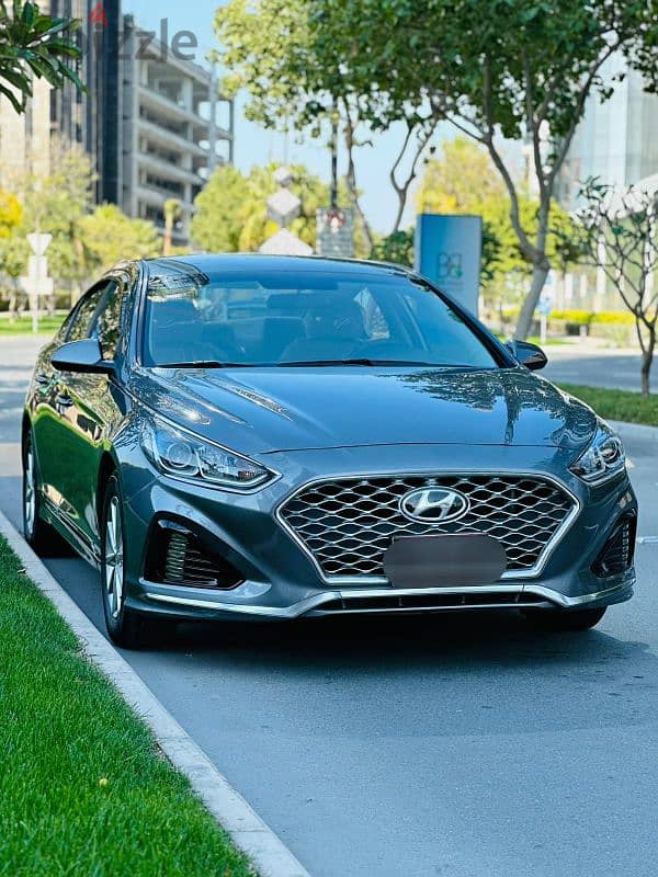 Hyundai Sonata SE 2018 model. Very well maintained car. good condition 13