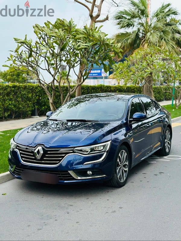 Renault TALISMAN LE 2017 Fully Agent maintained car good condition 1