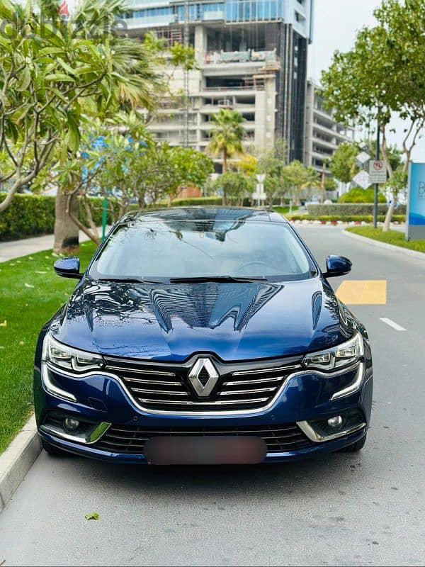 Renault TALISMAN LE 2017 Fully Agent maintained car good condition 2