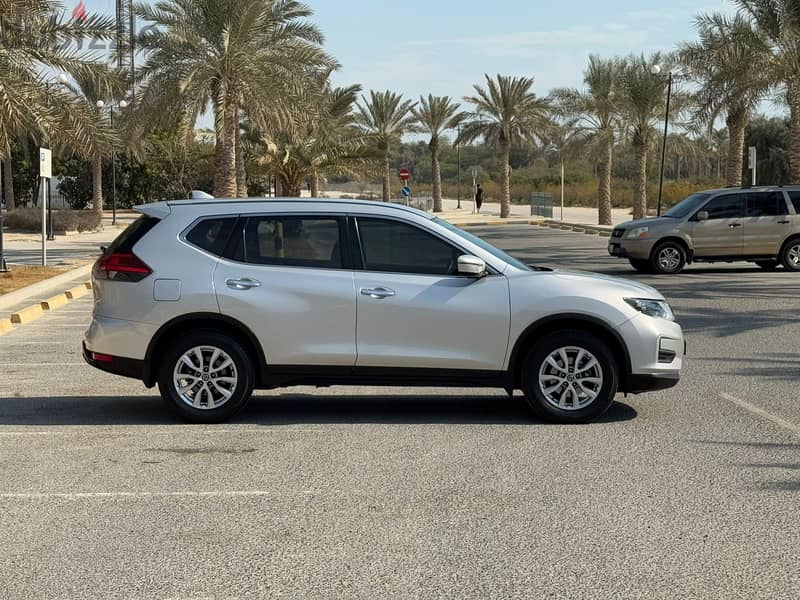 Nissan X-Trail 2018 SILVER 4