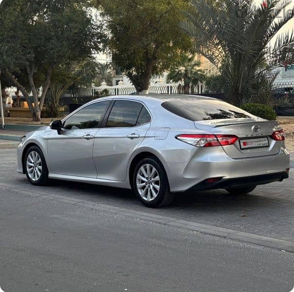 Toyota Camry 2019 3