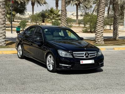 Mercedes-Benz C200 2013 black