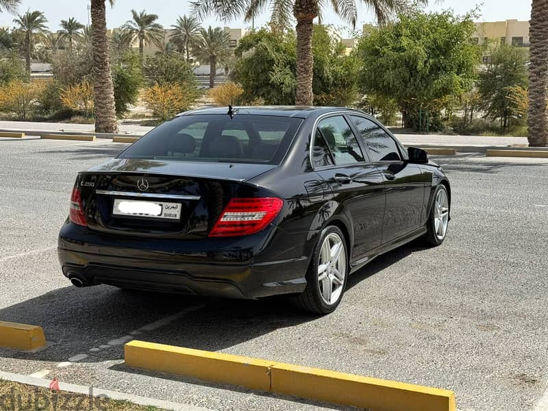 Mercedes-Benz C200 2013 black 5