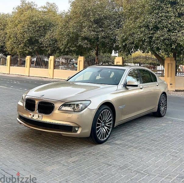 BMW 730 2012 1