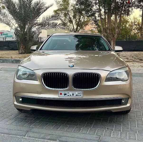 BMW 730 2012 4