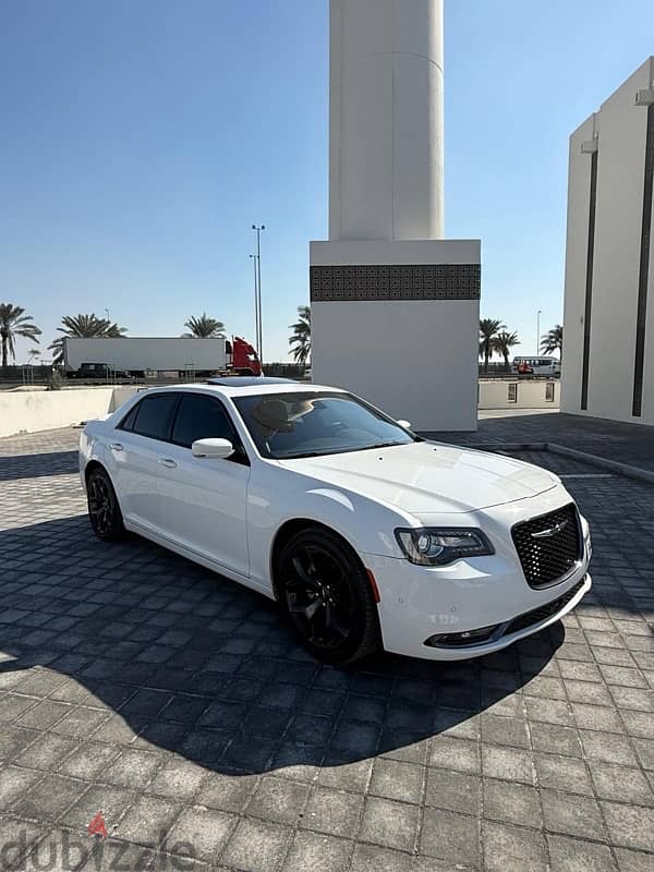 For Sale Chrysler 300S 2022 Black Edition 1