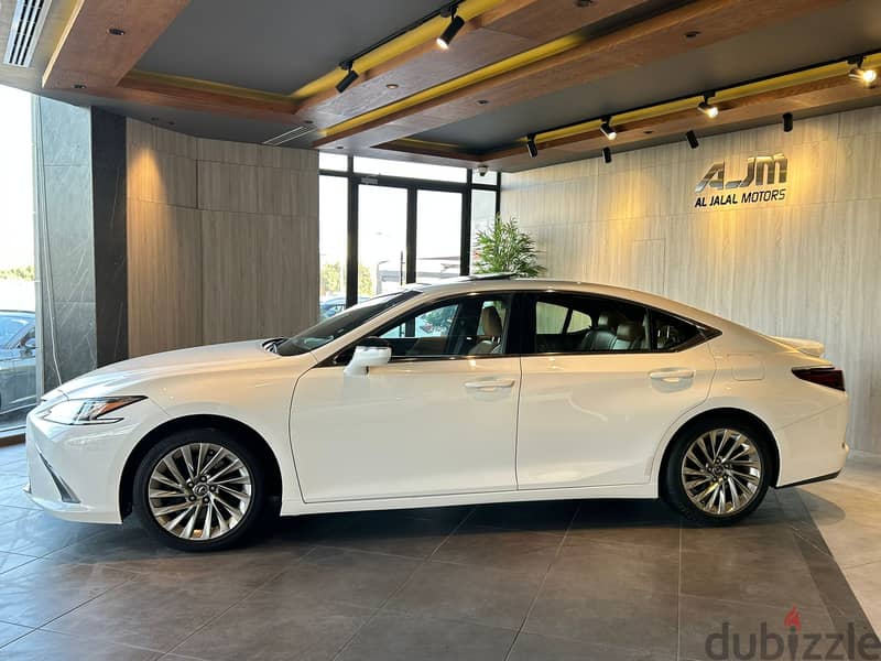 Lexus ES 350 MODEL 2019 FULL OPTION FOR SALE 9