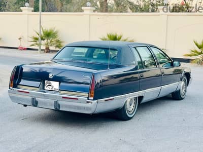 Classic Cadillac Fleetwood 1995 Brougham كاديلاك فليتوود بروهام