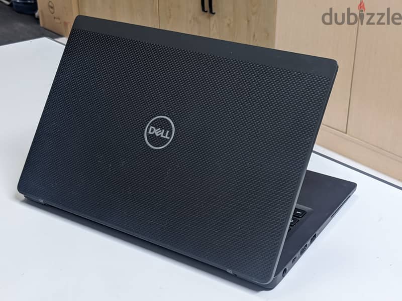 DELL Core i7 8th Generation Laptop 16GB RAM DDR4 + 512GB SSD 14" FHD 5