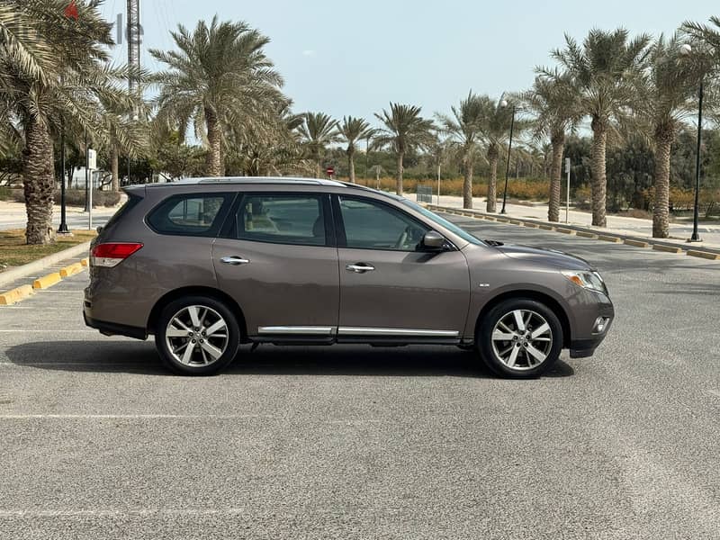 Nissan Pathfinder 2014 brown 1