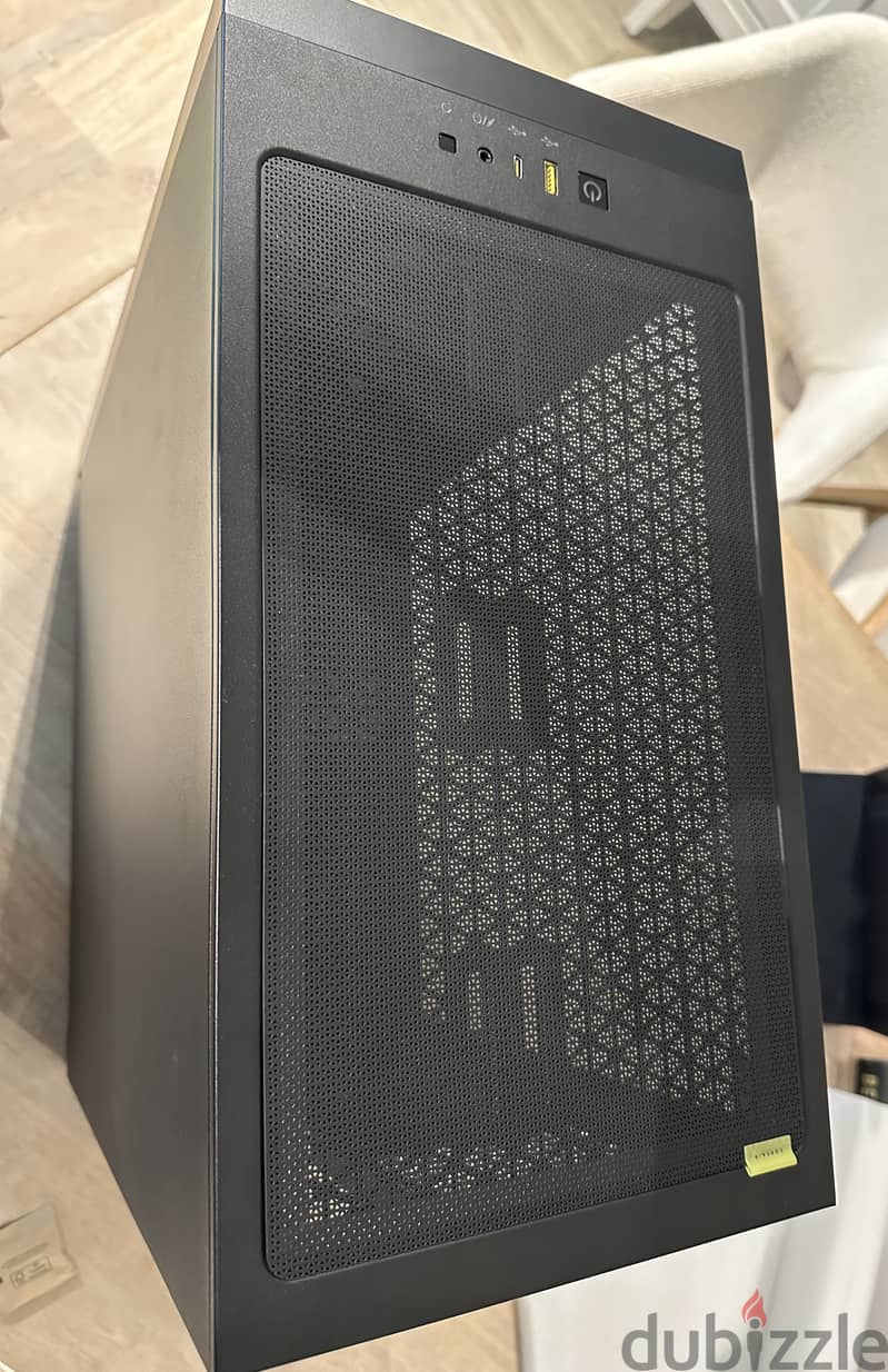 Corsair 4000x case for sale (unused) without the box 3