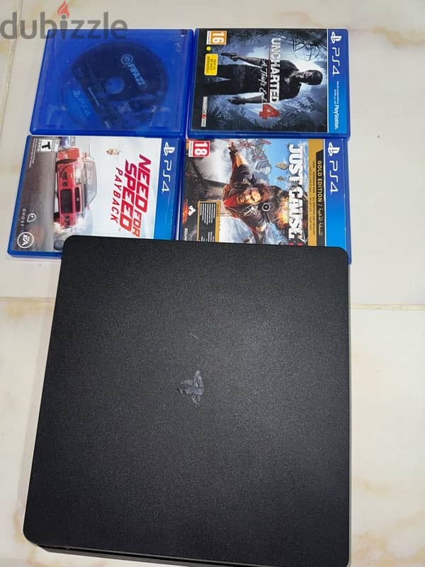 PS4 in excellent condition 3