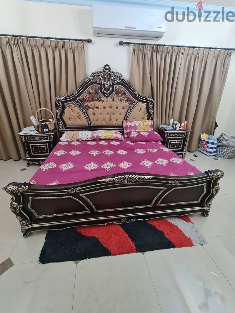 Full bedroom set for sale in excellent condition 0