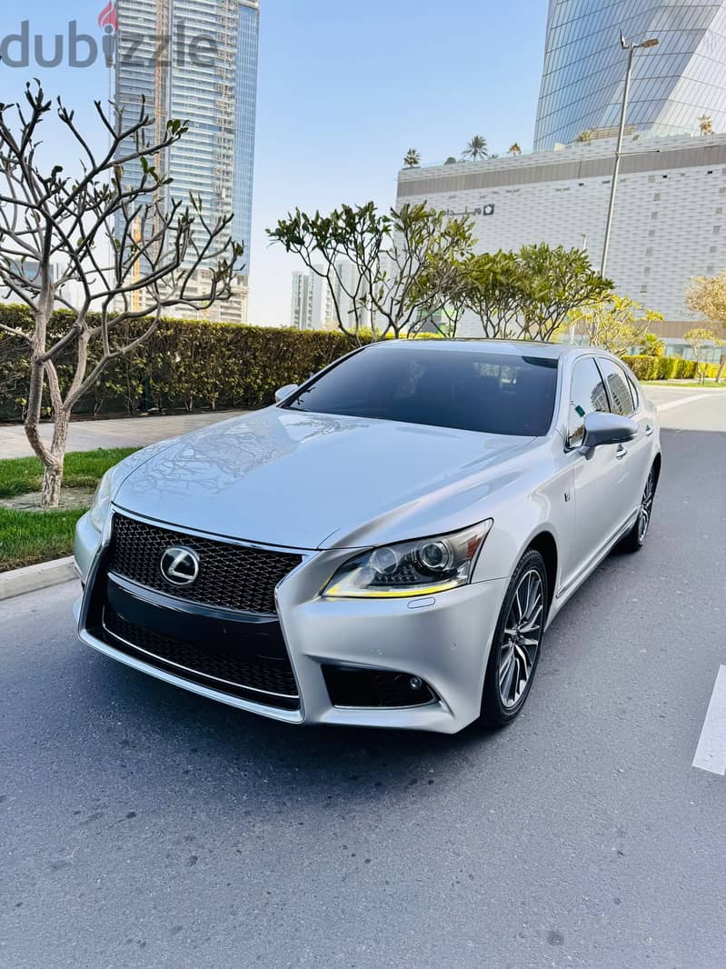 Lexus LS 460 F-Sport 2015 V8 4.6L. . AGENT MAINTAINED. . FOR SALE 3