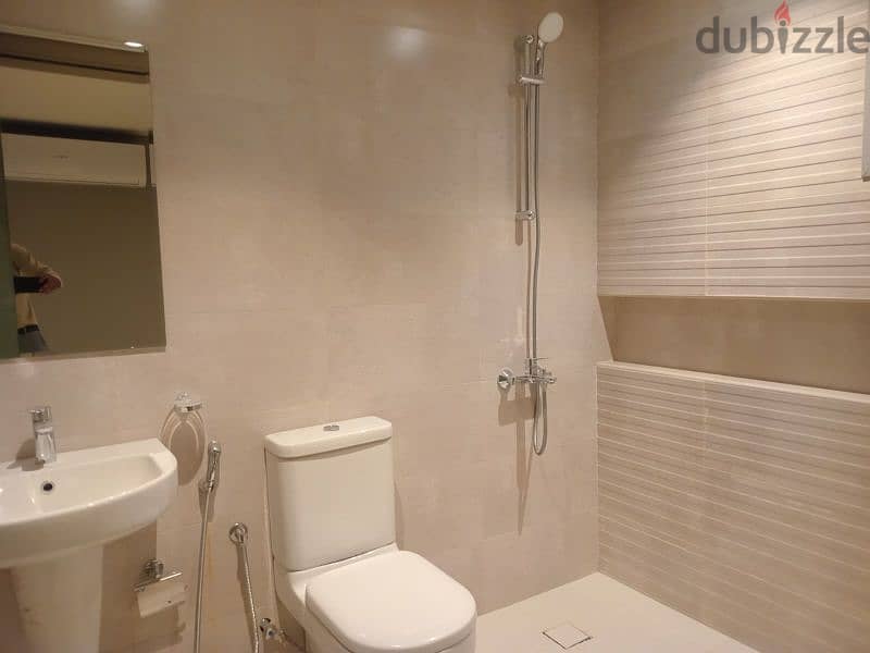 فيلا للايجار بديار المحرق New corner villa for rent Diyar Al MUharraq 2