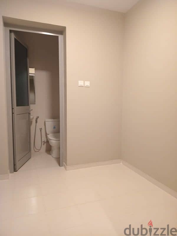 فيلا للايجار بديار المحرق New corner villa for rent Diyar Al MUharraq 8