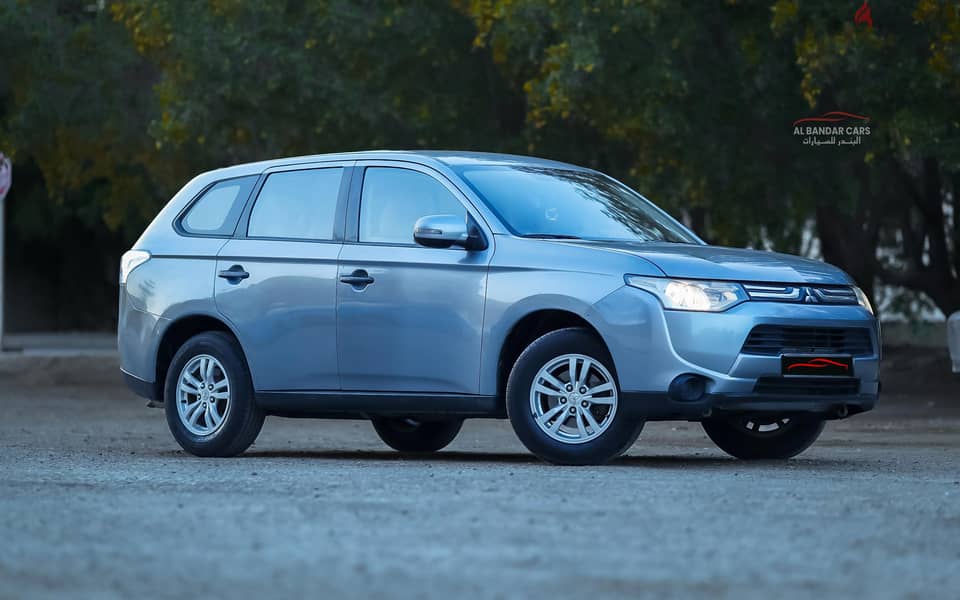 Mitsubishi Outlander 2014 | GREY | EXCELLENT CONDITION 1