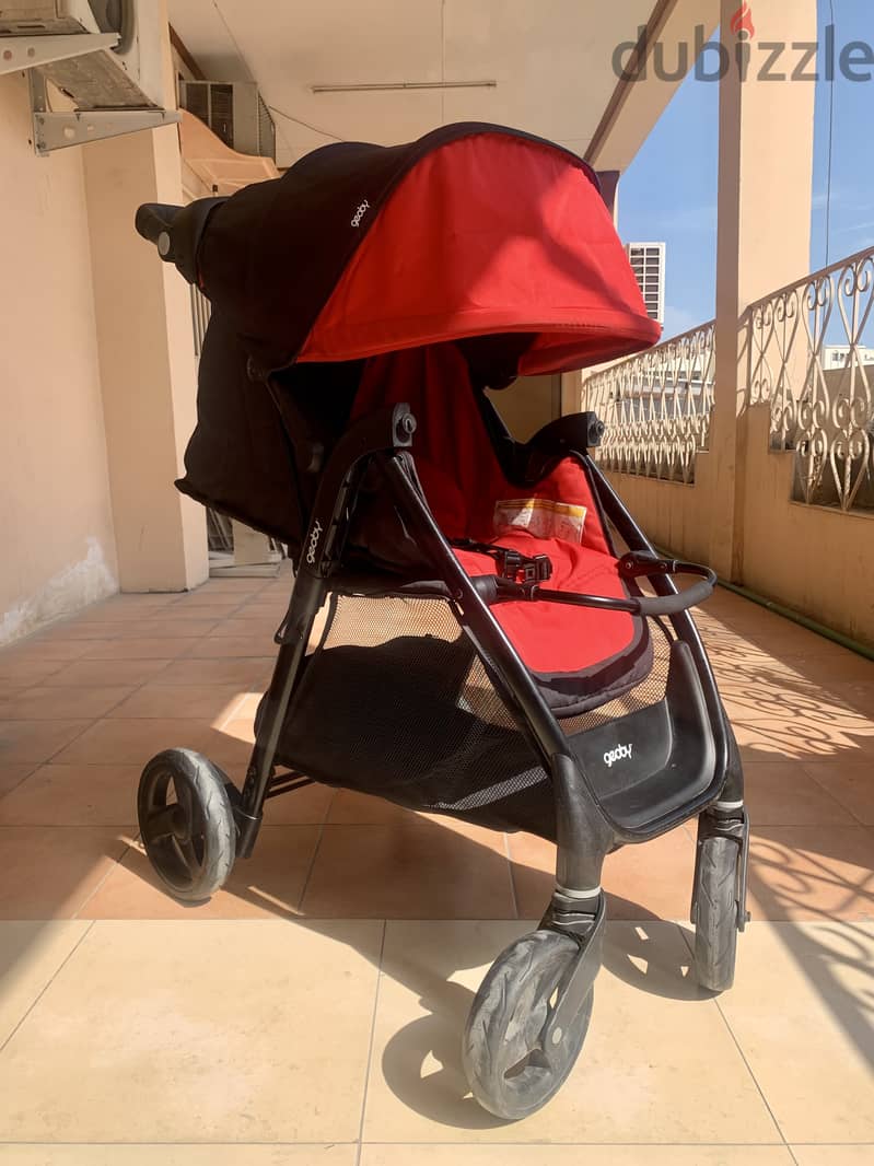 MOON STROLLER USED BUT VERY GOOD CONDITION PRICE 10 BHD 3