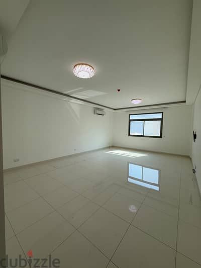 شقة للإيجار في قلب السيف Apartment for rent in the heart of Seef