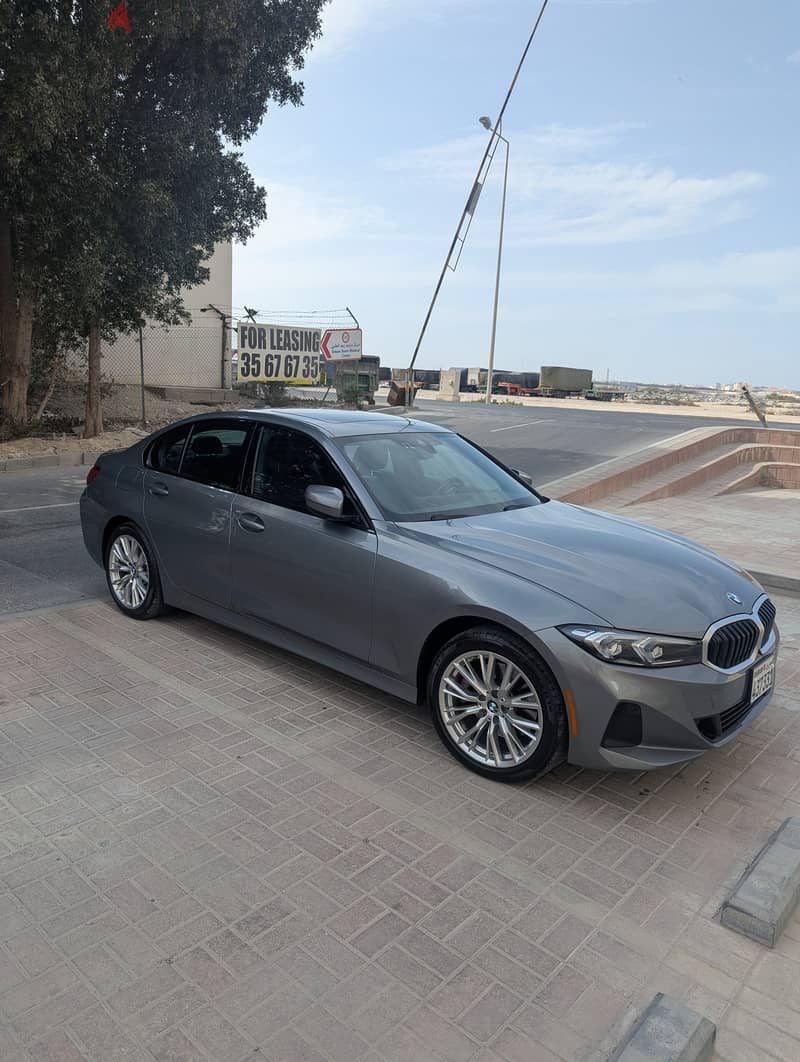 BMW 3-Series 2023 330i Xdrive 5