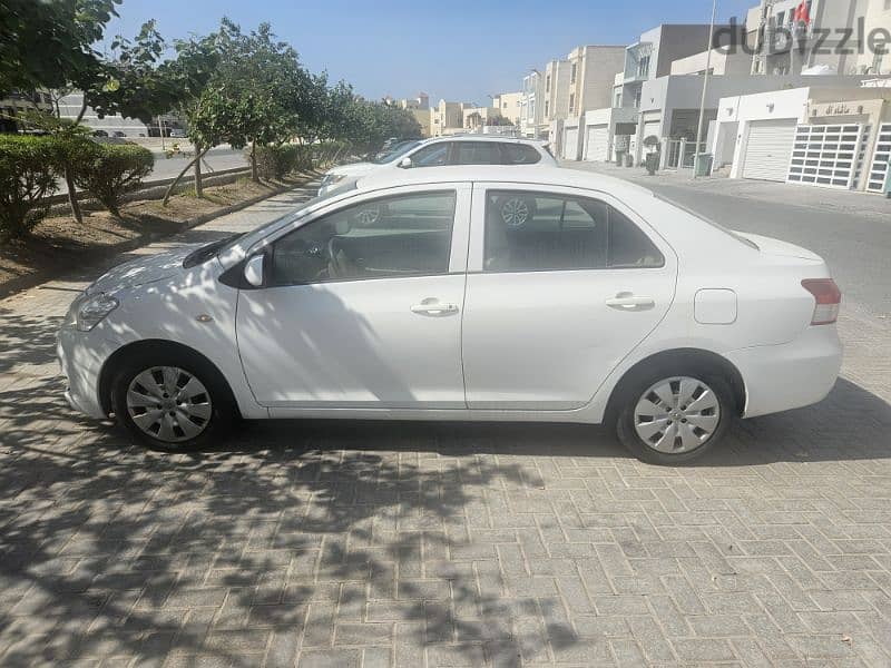 Toyota Yaris 2009 1