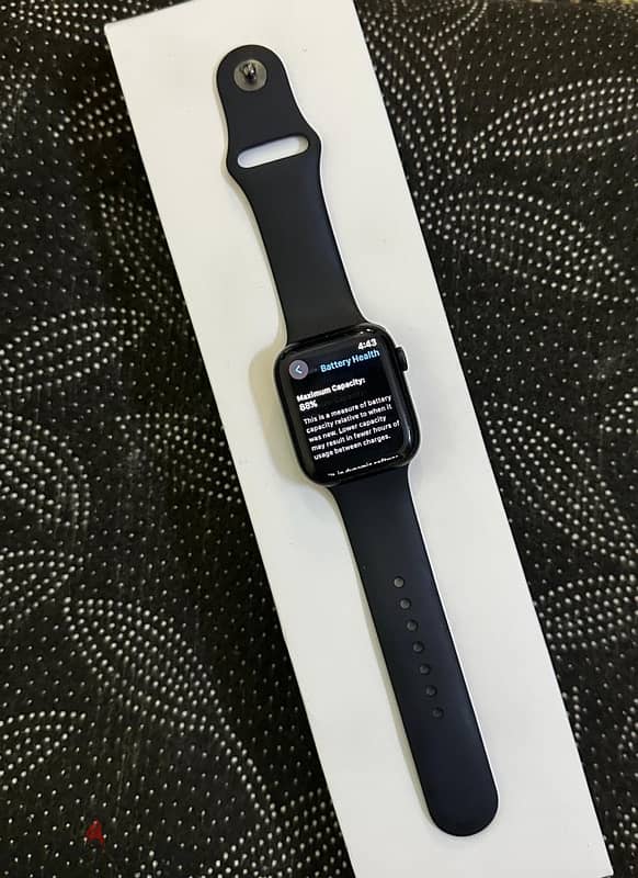 Apple Watch s8 2