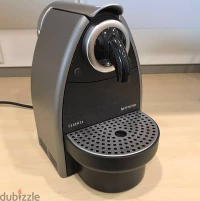 Nespresso Essenza C100