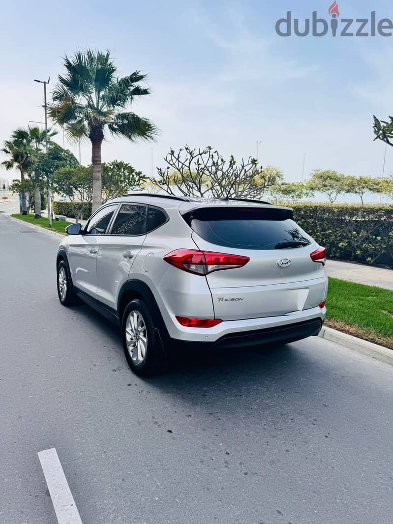 HYUNDAI TUCSON FULL OPTION : 2016 : 2.0L V4 SILVER 83000km. . FOR SALE 4