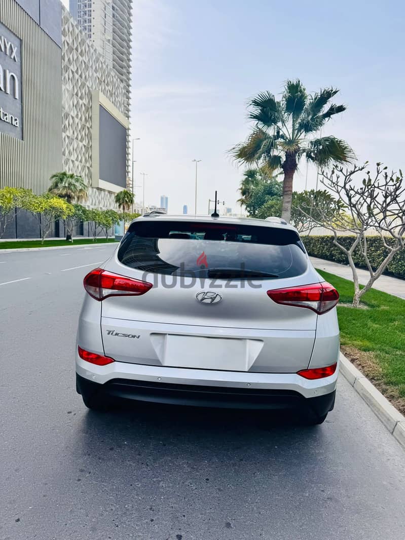 HYUNDAI TUCSON FULL OPTION : 2016 : 2.0L V4 SILVER 83000km. . FOR SALE 5