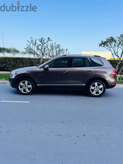 VOLKSWAGON TOUAREG -2012-3.6L V6 Brown 113000km FOR SALE