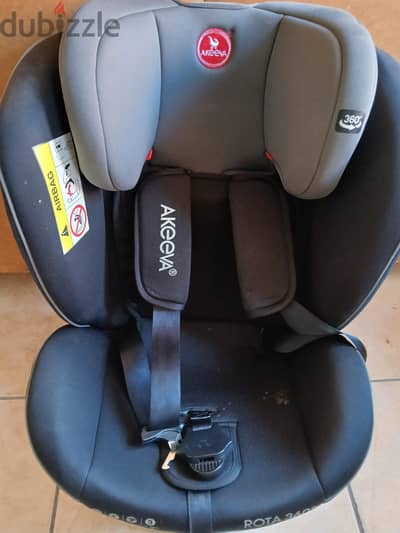 Kids Car Seat in excellent condition for 27bd