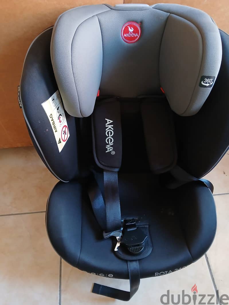 Kids Car Seat in excellent condition for 35bd 1