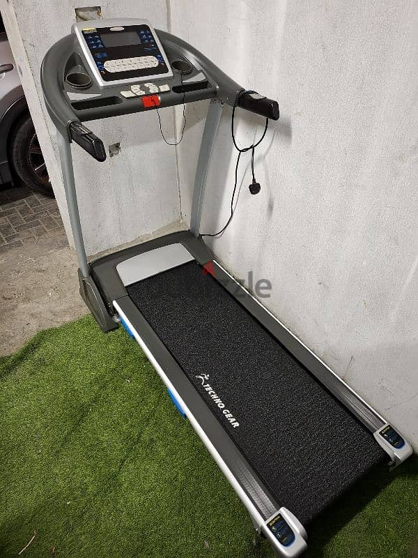 Techno  Gear  Brand   Foldable Treadmill 0