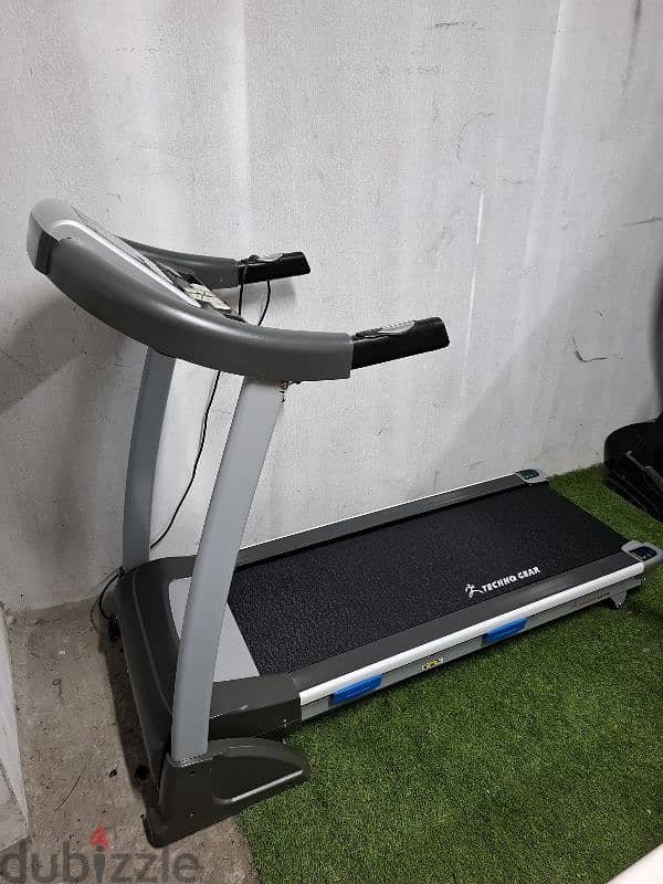 Techno  Gear  Brand   Foldable Treadmill 4